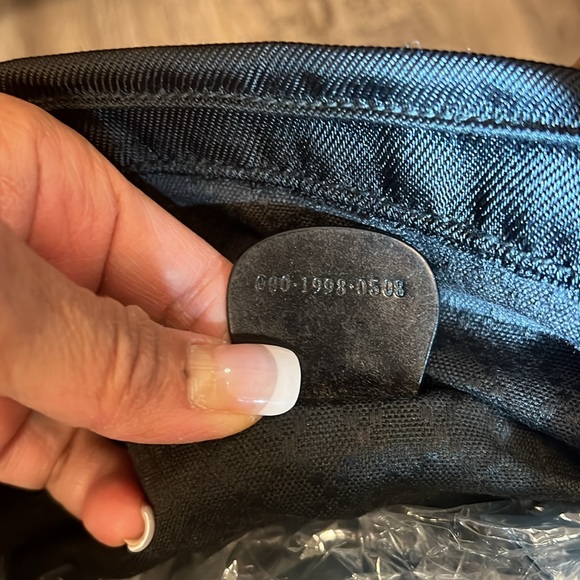 Authentic pre loved small Gucci - Picture 4 of 6